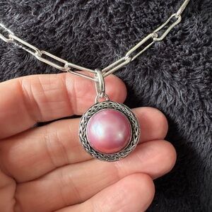 Luxurious Mabé Pearl Pendent in Silver (925).
Breathtaking Luster. 
GORGEOUS!